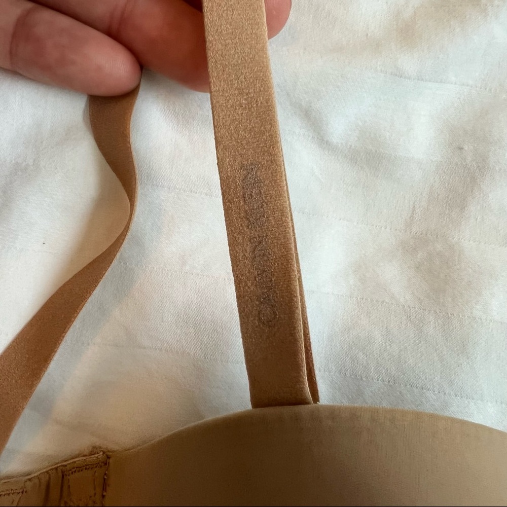 Calvin Klein Lightly Padded Nude Bra, Removable Straps, 34DD - Picture 4 of 6